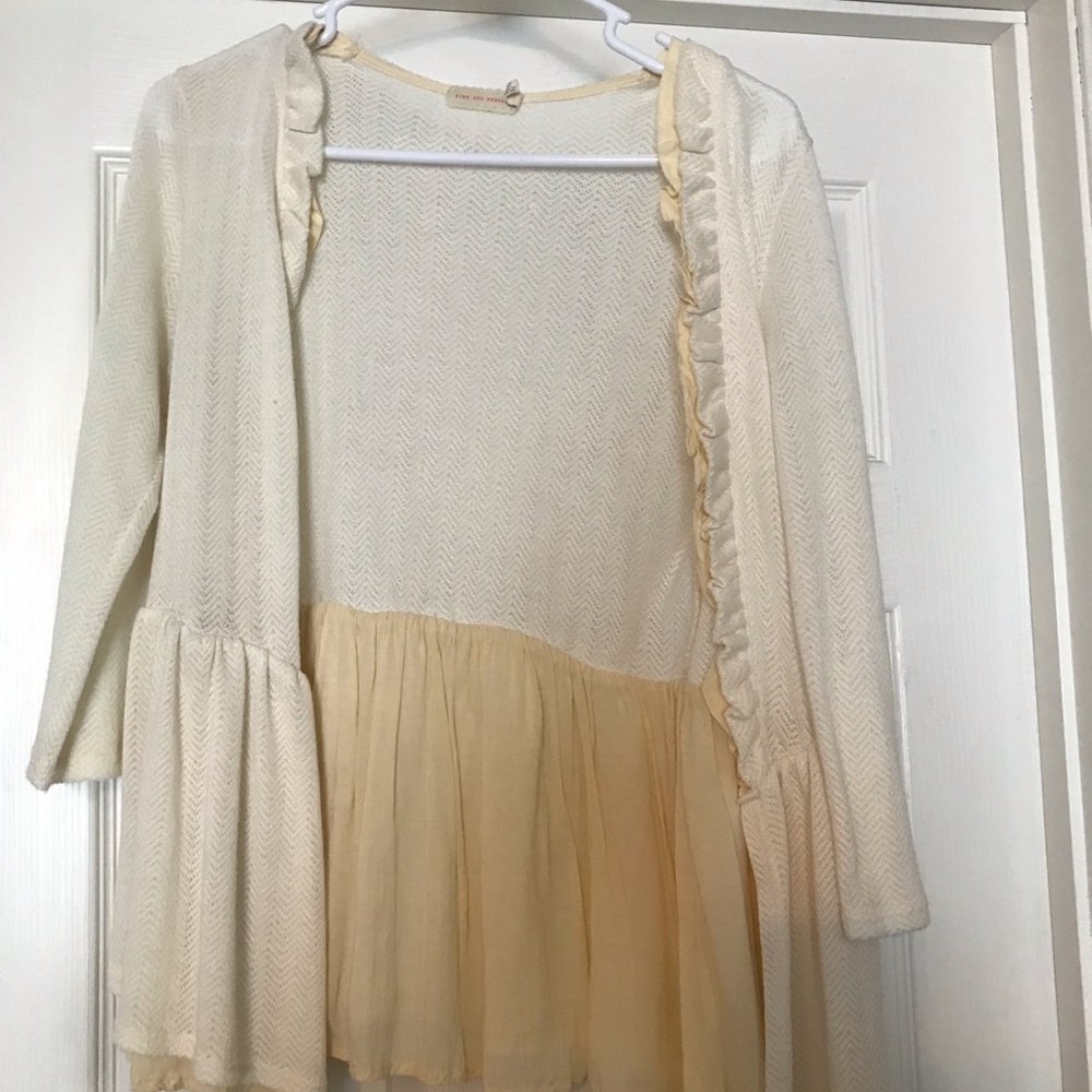 Cream quarter sleeve top